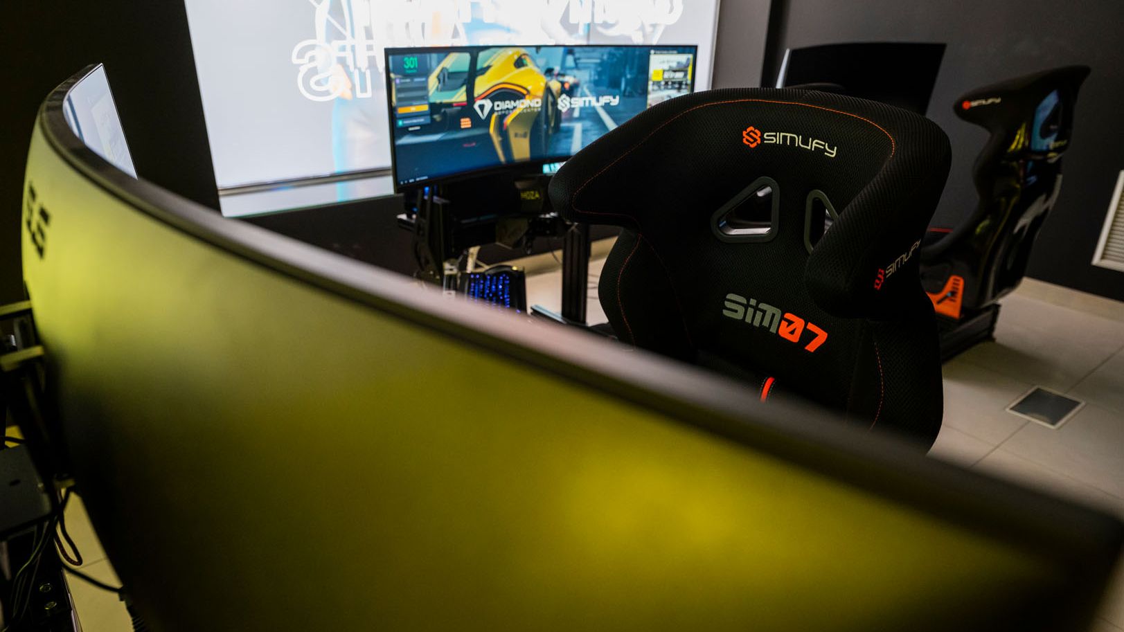 Simufy Zone - Pantallas ASUS