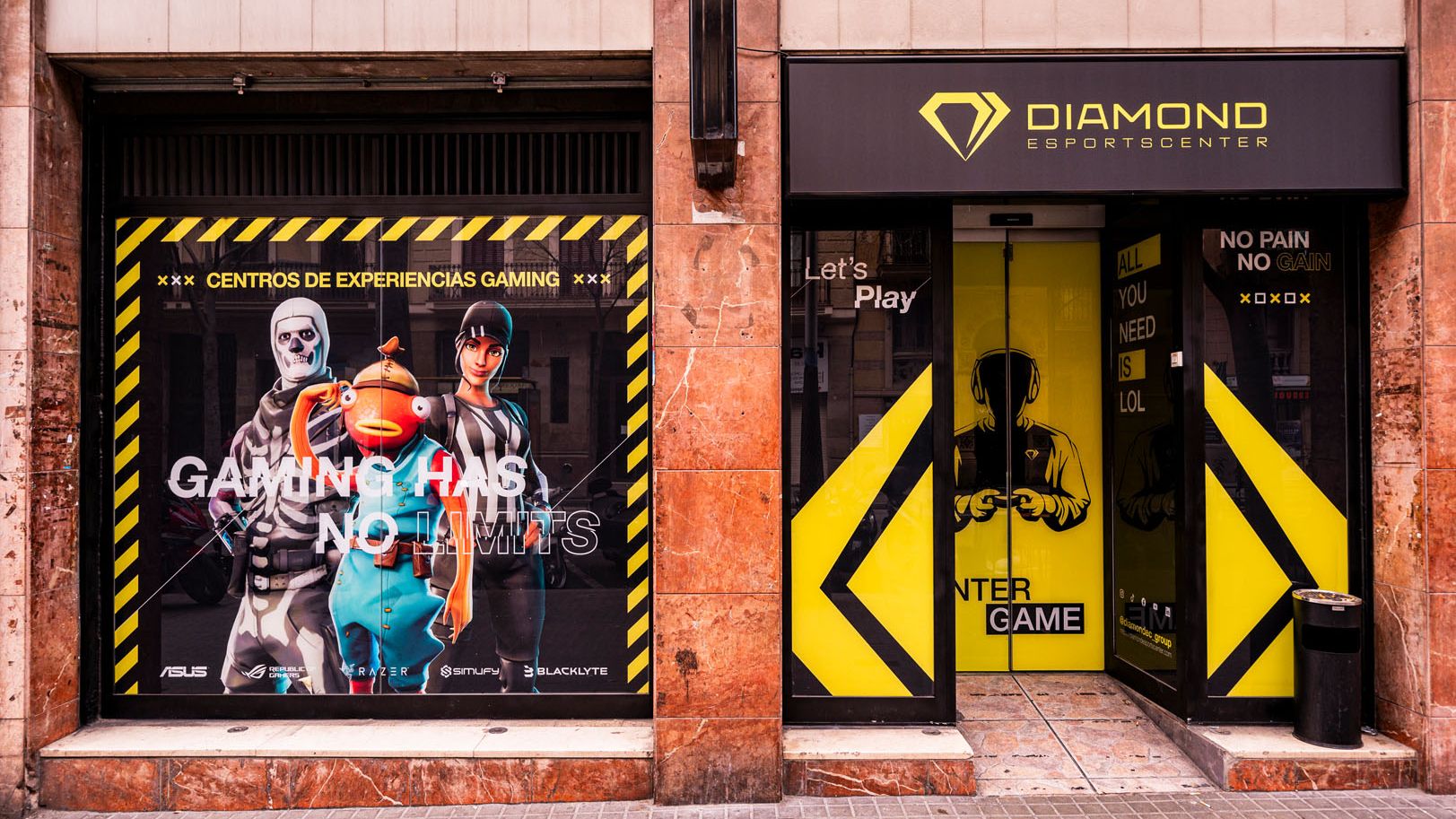 Diamond Esports Center Barcelona - Entrada